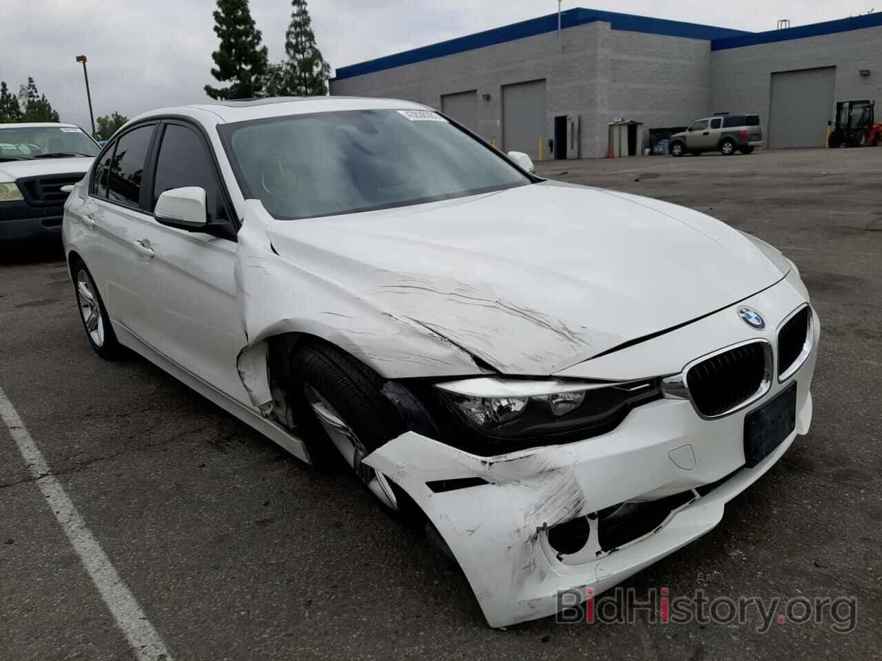 Photo WBA3B1C57EK134694 - BMW 3 SERIES 2014