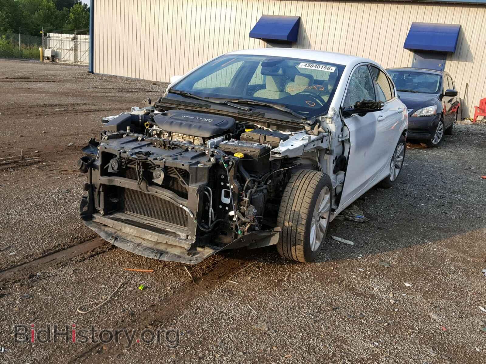 2015 CHRYSLER 200 - VIN: 1C3CCCAB2FN631614 - Photo 2