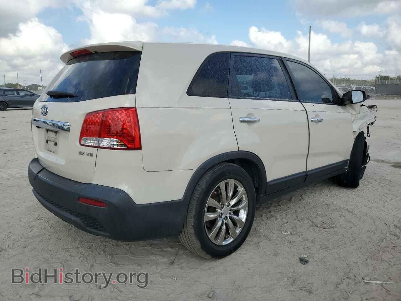 2011 KIA SORENTO - VIN: 5XYKU4A29BG016313 - Фото 3