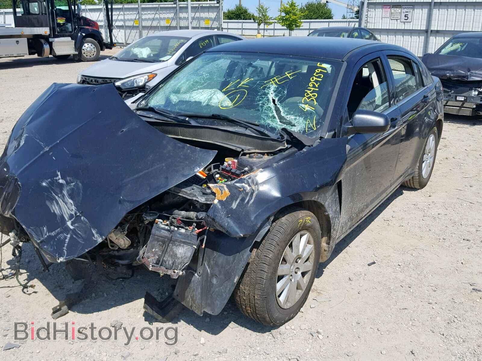 2010 CHRYSLER SEBRING - VIN: 1C3CC4FB1AN167576 - Фото 2