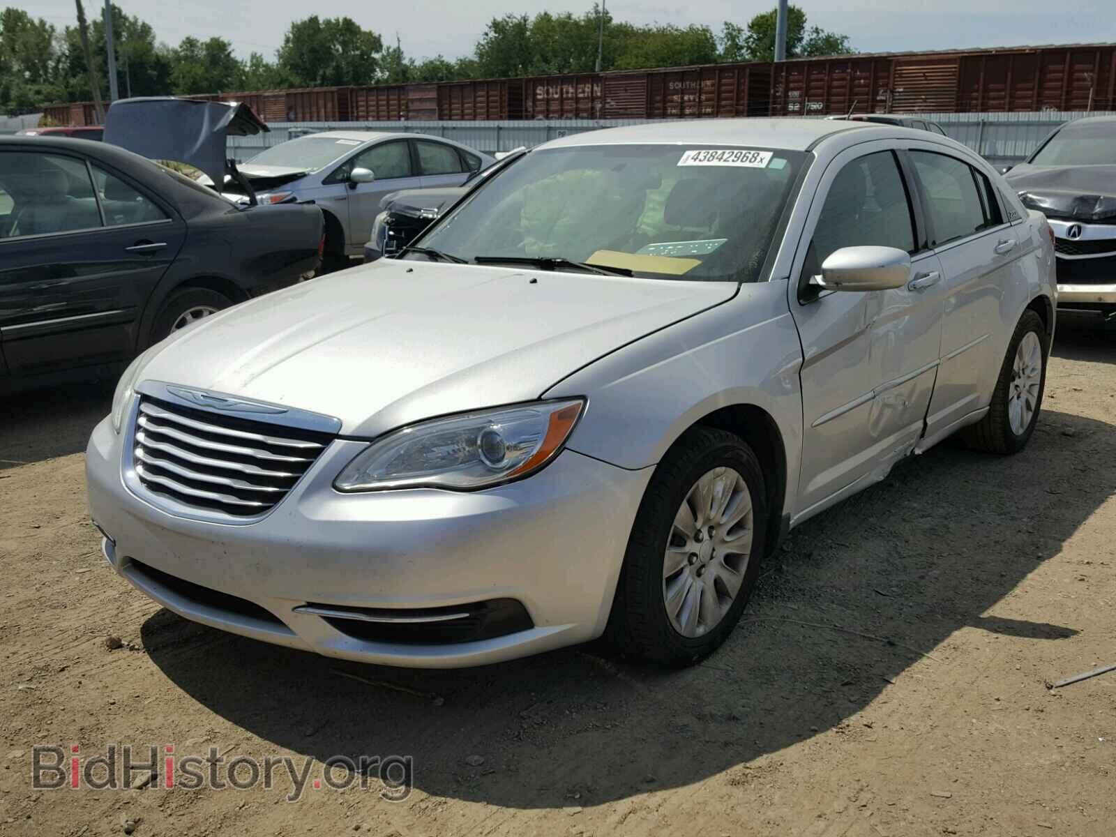 2012 CHRYSLER 200 - VIN: 1C3CCBAG0CN234632 - Фото 2