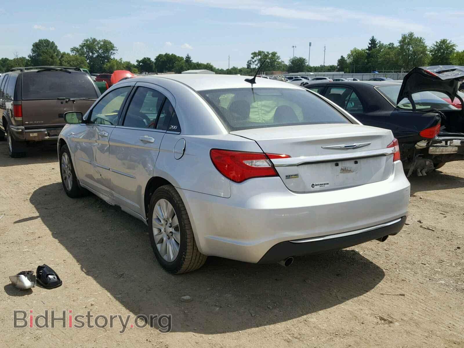 2012 CHRYSLER 200 - VIN: 1C3CCBAG0CN234632 - Фото 3