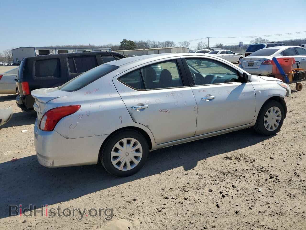 2017 NISSAN VERSA - VIN: 3N1CN7AP7HK450982 - Фото 3