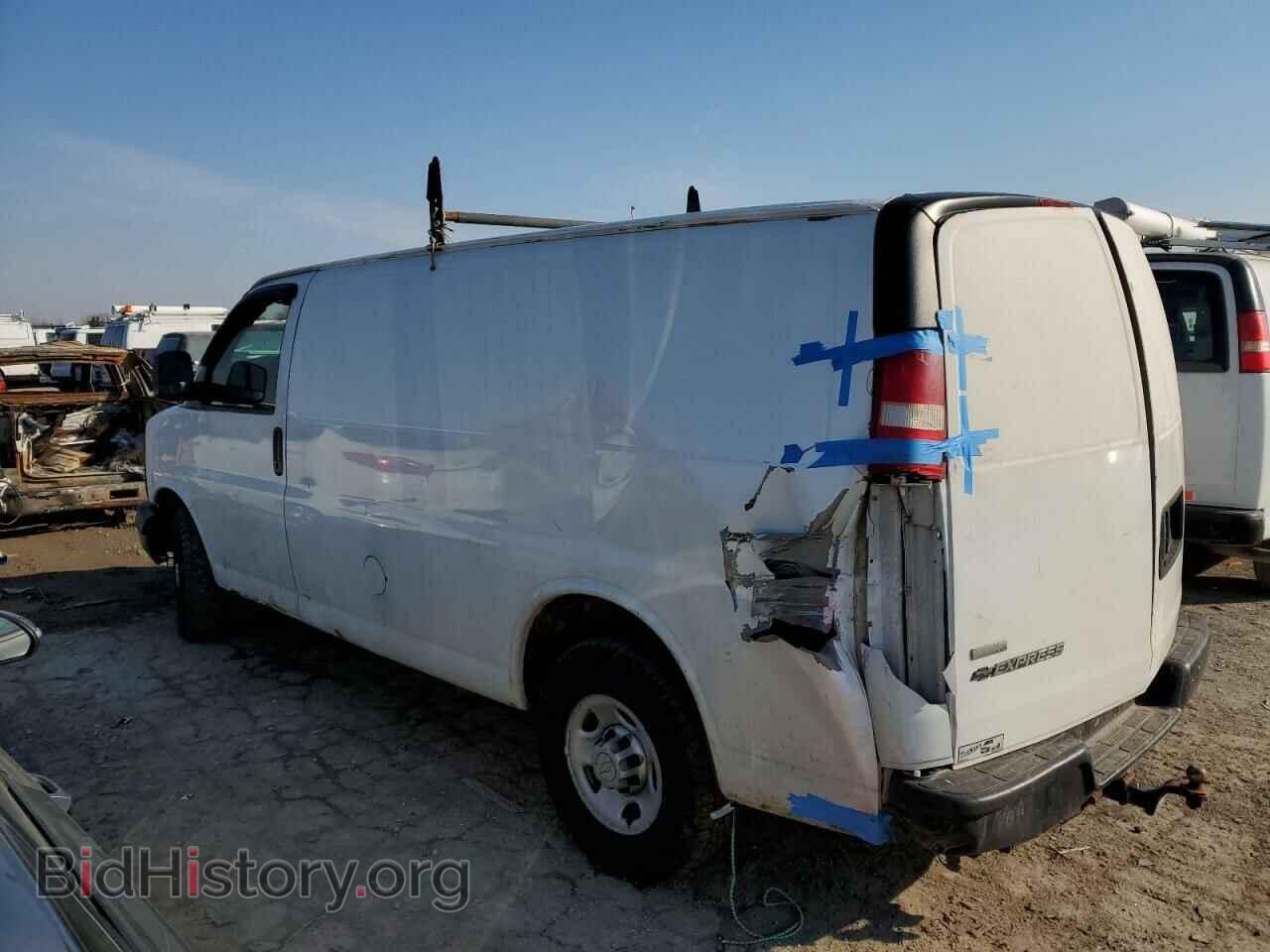 2010 CHEVROLET EXPRESS - VIN: 1GCZGFBA2A1147668 - Фото 2