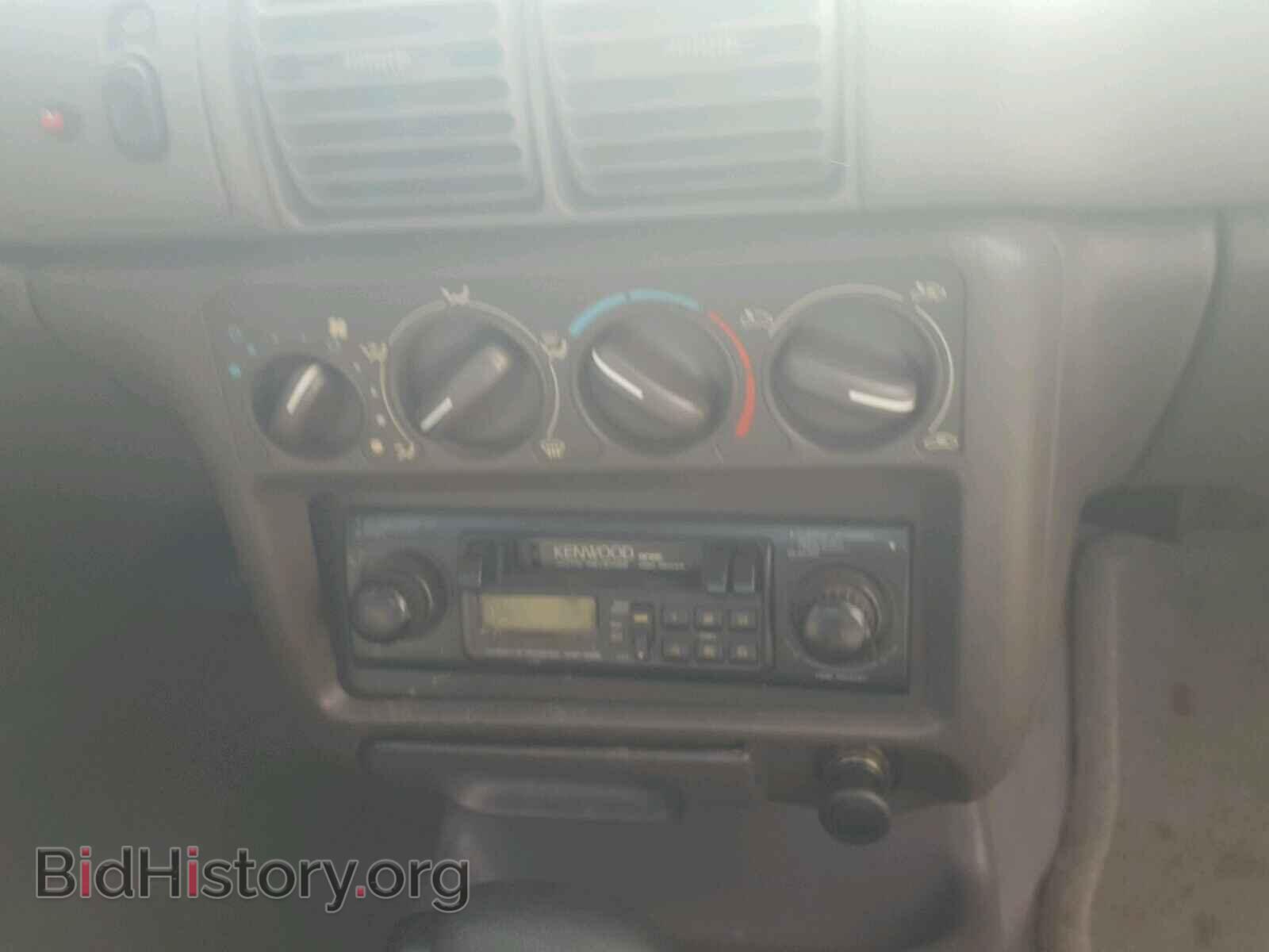 1995 DODGE NEON - VIN: 3B3ES47C7ST328594 - Фото 9