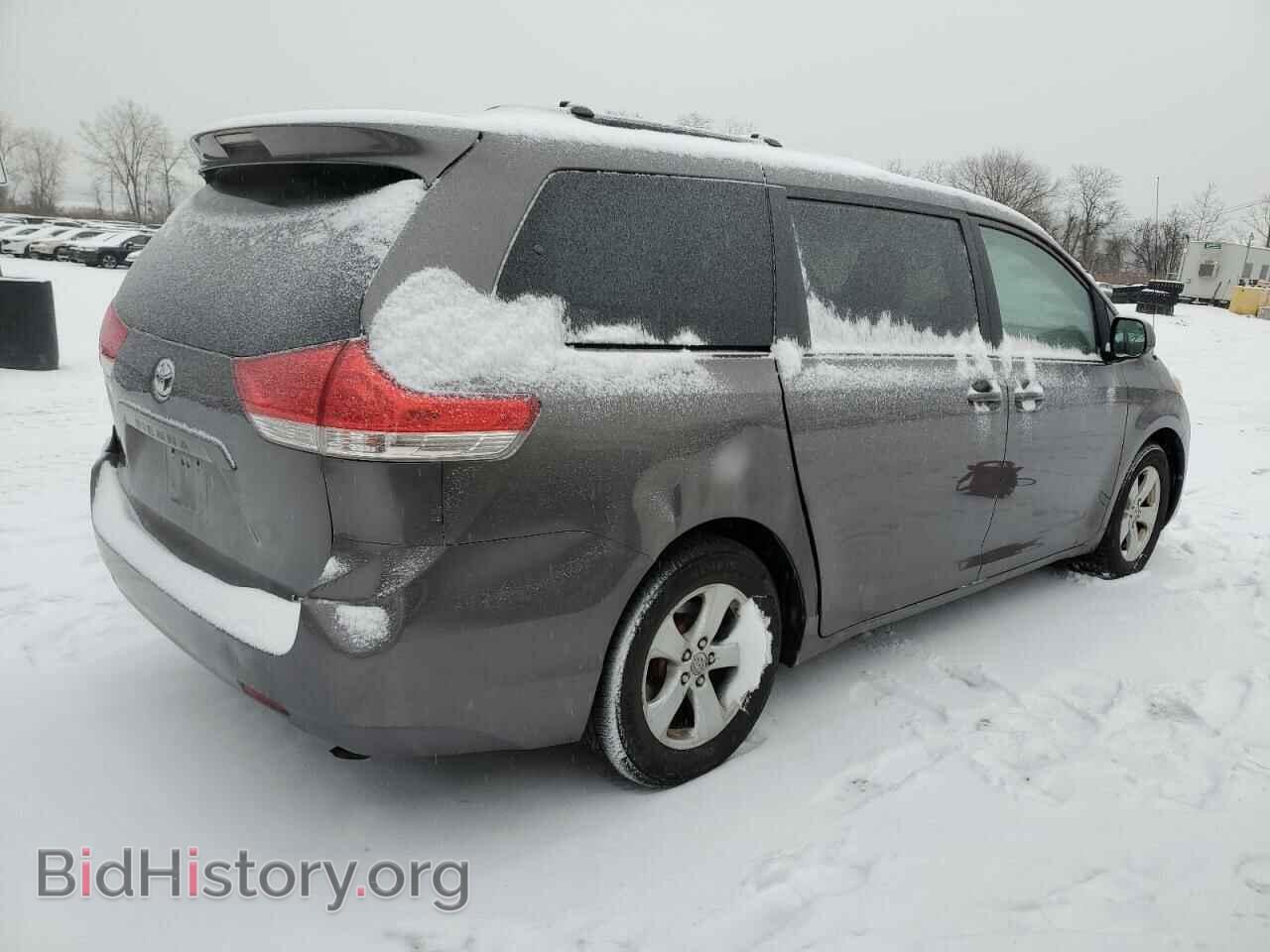 2012 TOYOTA All Models - VIN: 5TDKK3DC6CS266830 - Фото 3