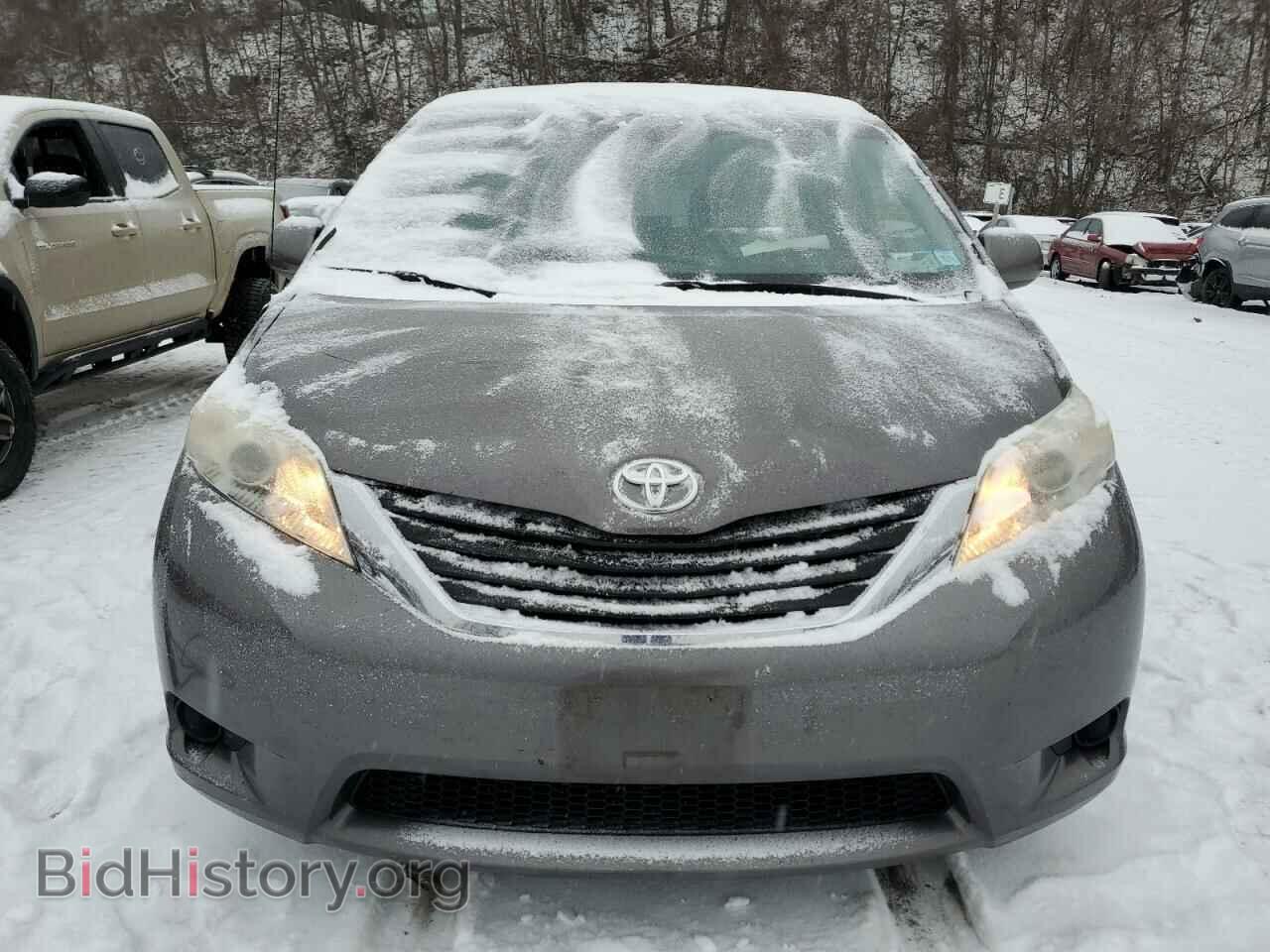 2012 TOYOTA All Models - VIN: 5TDKK3DC6CS266830 - Фото 5