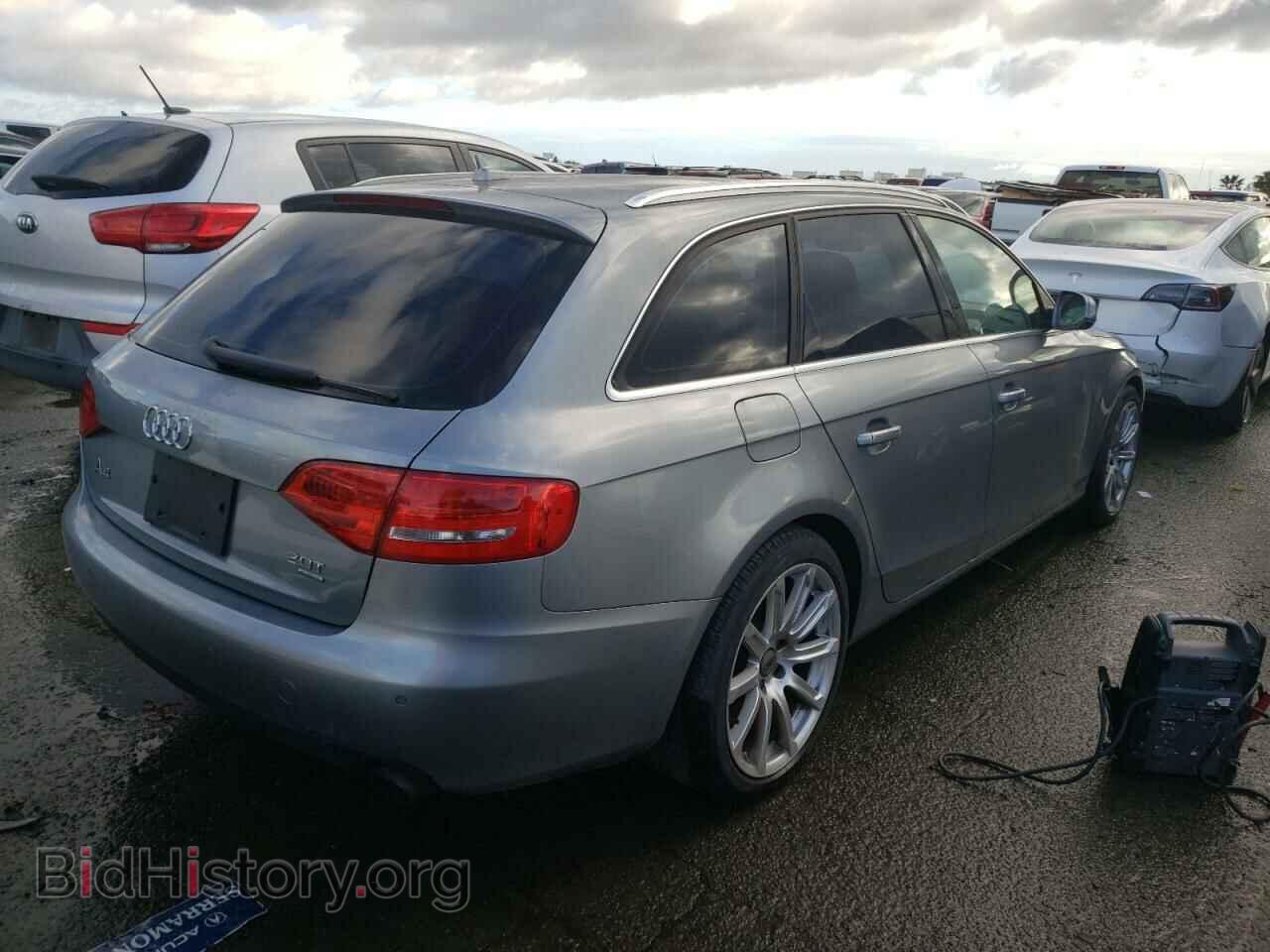2010 AUDI A4 - VIN: WAUWFBFL1AA132585 - Photo 3