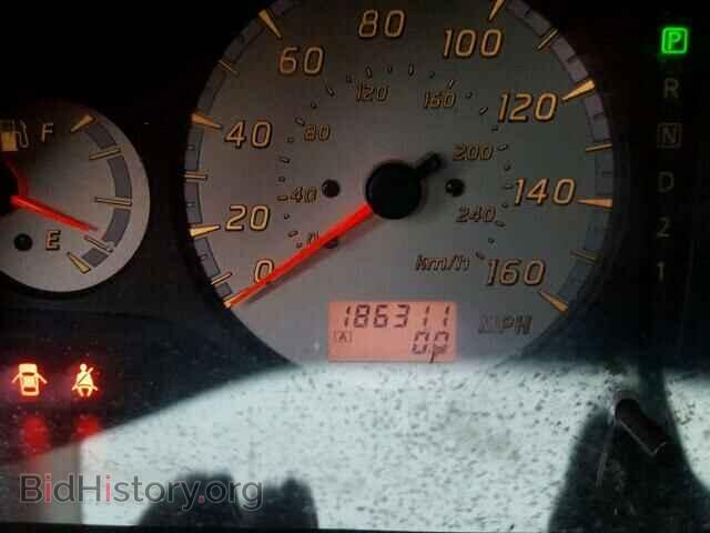 2000 NISSAN MAXIMA - VIN: JN1CA31D5YT524299 - Фото 8