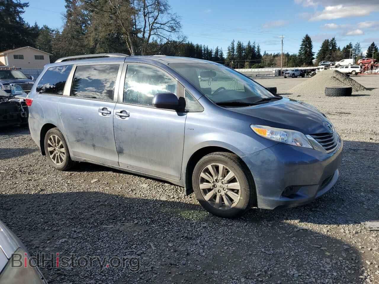 2017 TOYOTA All Models - VIN: 5TDJZ3DC8HS168235 - Фото 4