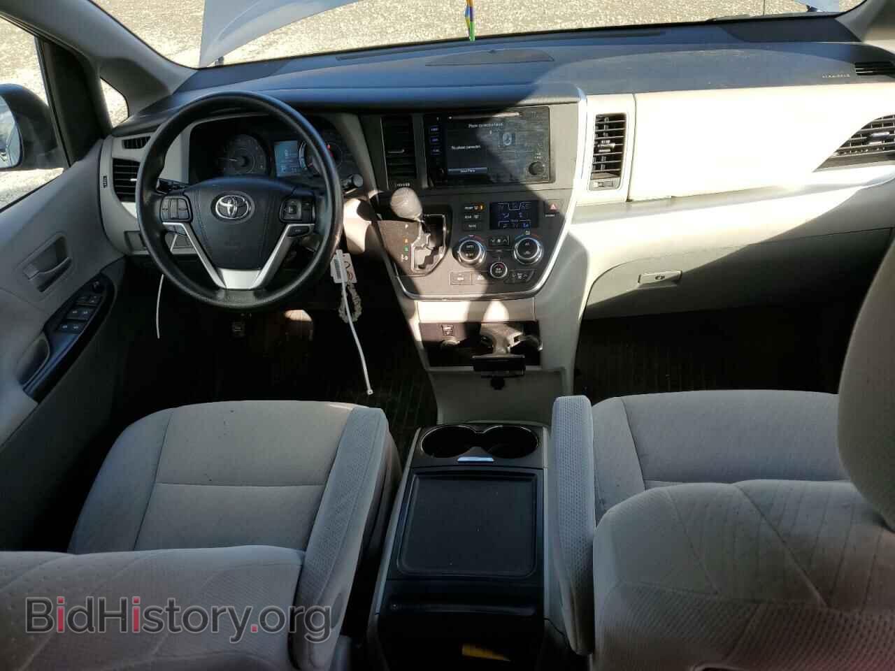 2017 TOYOTA All Models - VIN: 5TDJZ3DC8HS168235 - Фото 8