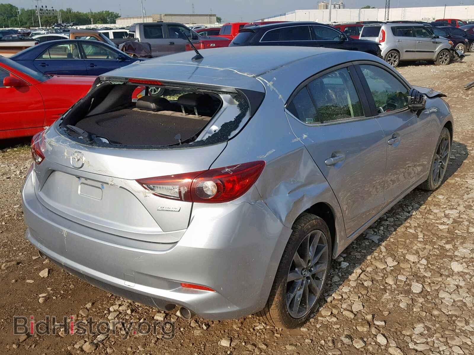 2018 MAZDA 3 - VIN: 3MZBN1L39JM207973 - Фото 4