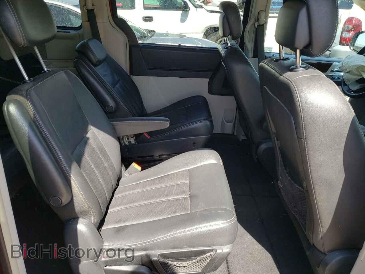 2010 CHRYSLER MINIVAN - VIN: 2A4RR8D17AR404848 - Фото 6