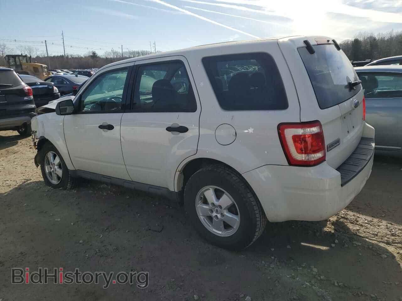 2009 FORD ESCAPE - VIN: 1FMCU92769KC97868 - Фото 2
