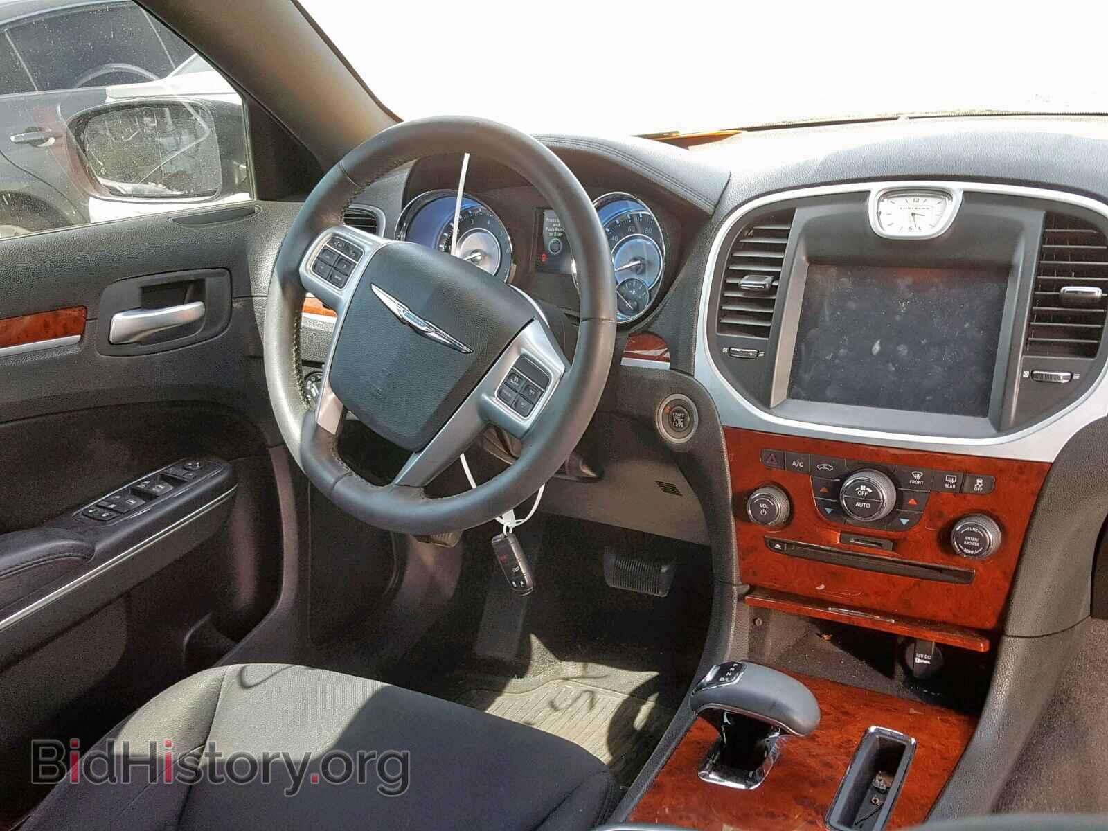 2012 CHRYSLER 300 - VIN: 2C3CCAAG3CH231694 - Фото 9