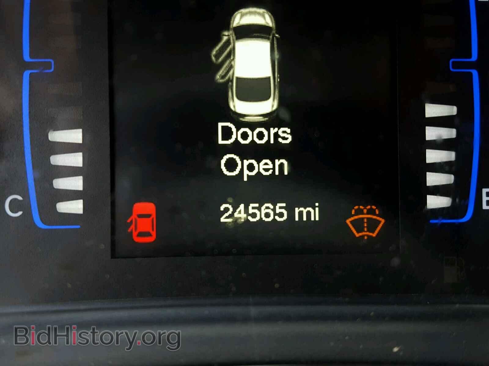 2016 CHRYSLER 200 - VIN: 1C3CCCABXGN150947 - Фото 8