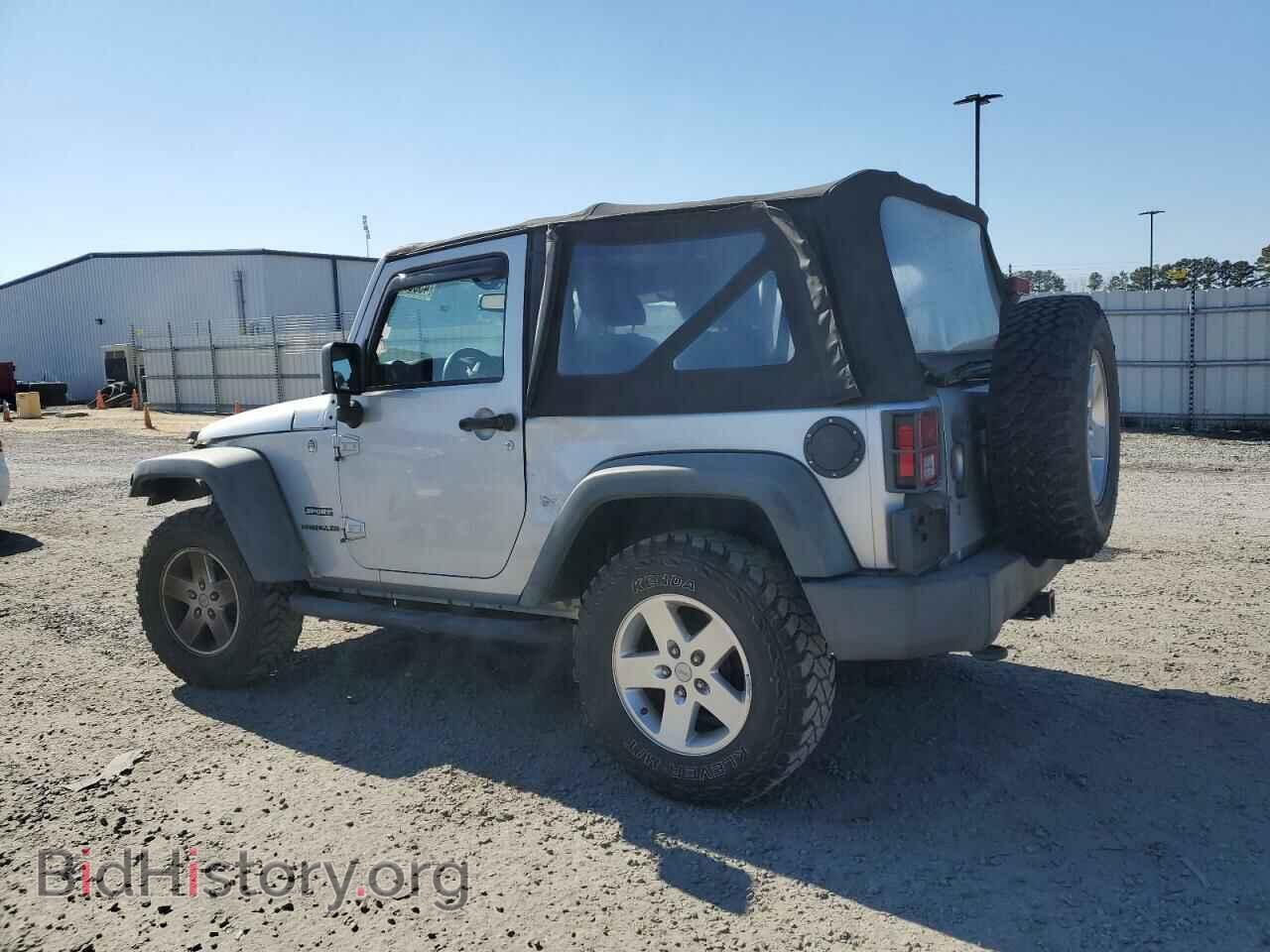 2011 JEEP WRANGLER - VIN: 1J4AA2D17BL627645 - Фото 2