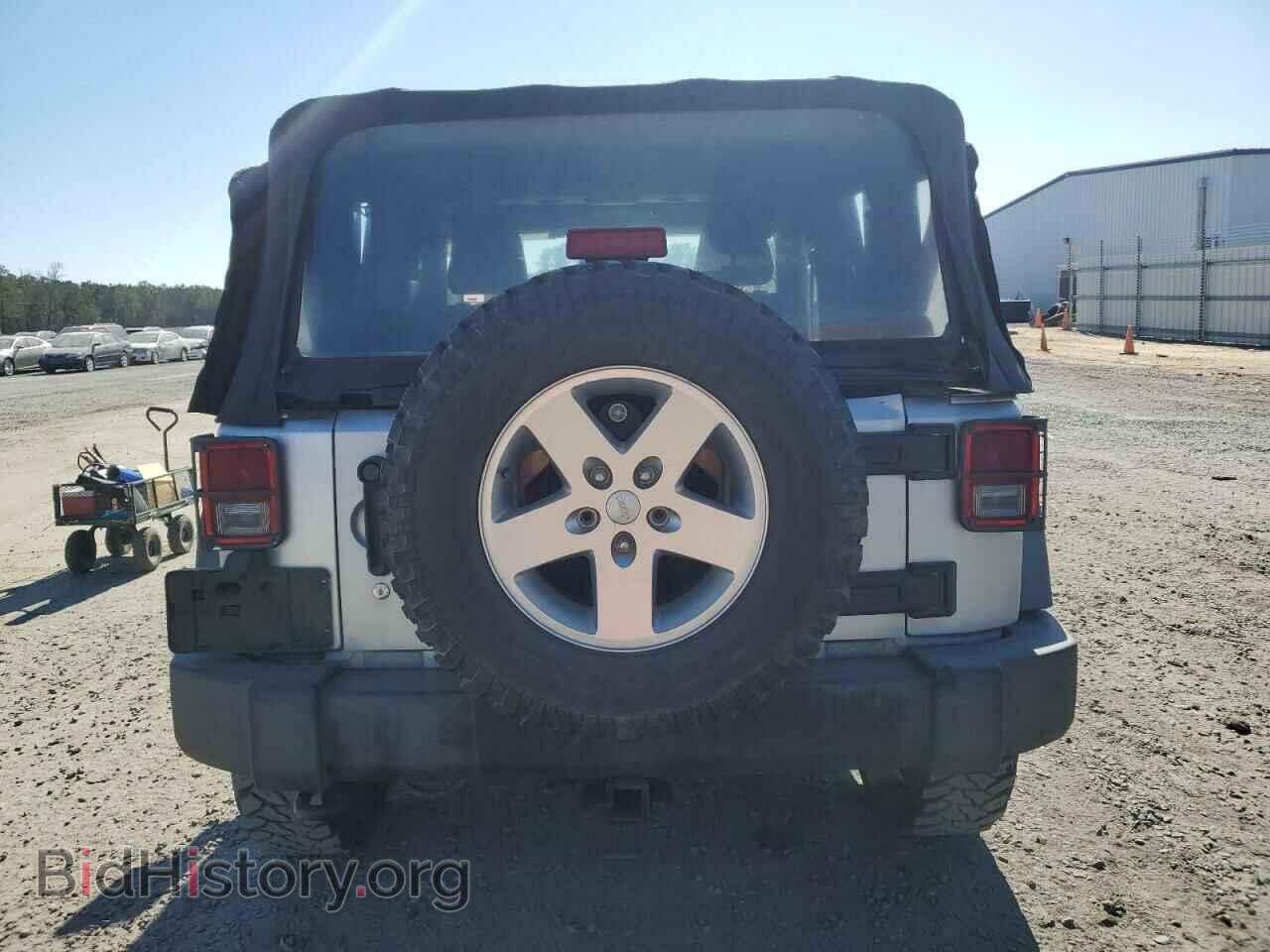 2011 JEEP WRANGLER - VIN: 1J4AA2D17BL627645 - Фото 6