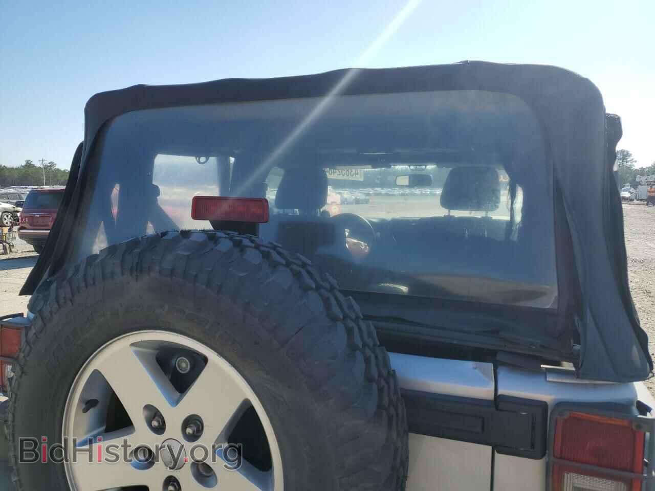 2011 JEEP WRANGLER - VIN: 1J4AA2D17BL627645 - Фото 10