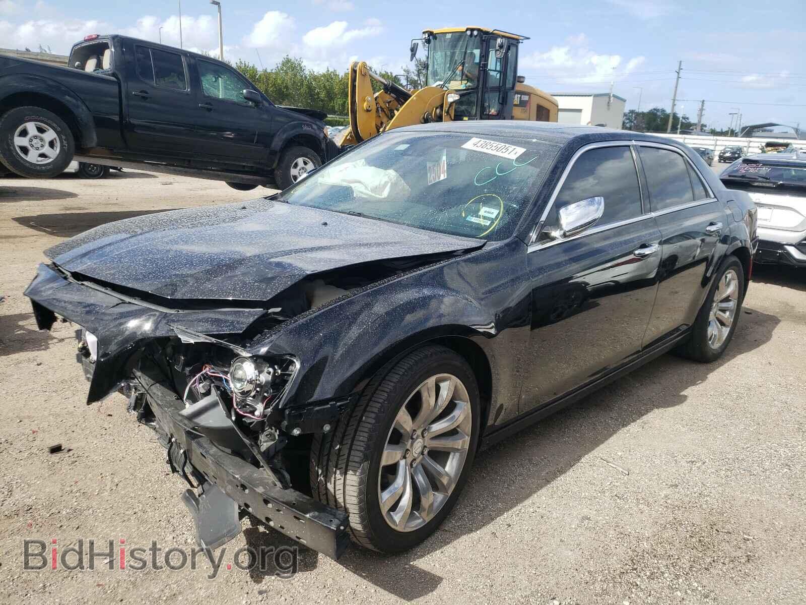 2018 CHRYSLER 300 - VIN: 2C3CCAEG9JH324341 - Фото 2