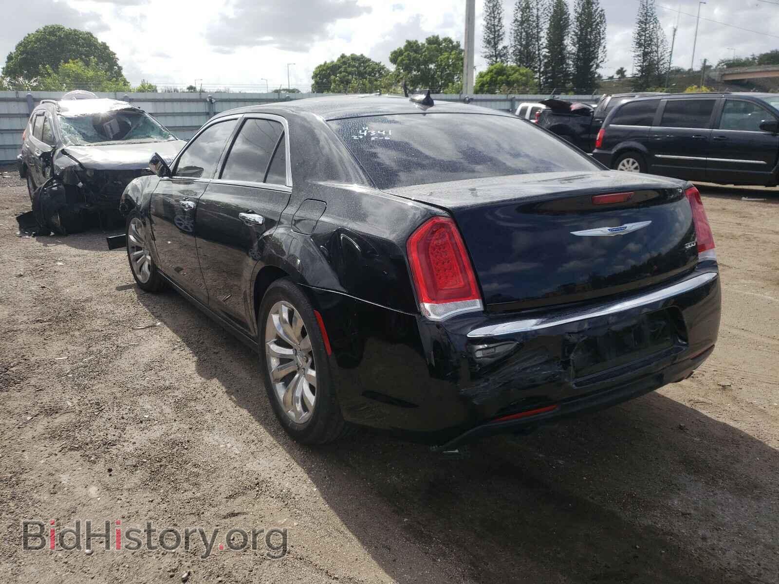 2018 CHRYSLER 300 - VIN: 2C3CCAEG9JH324341 - Фото 3