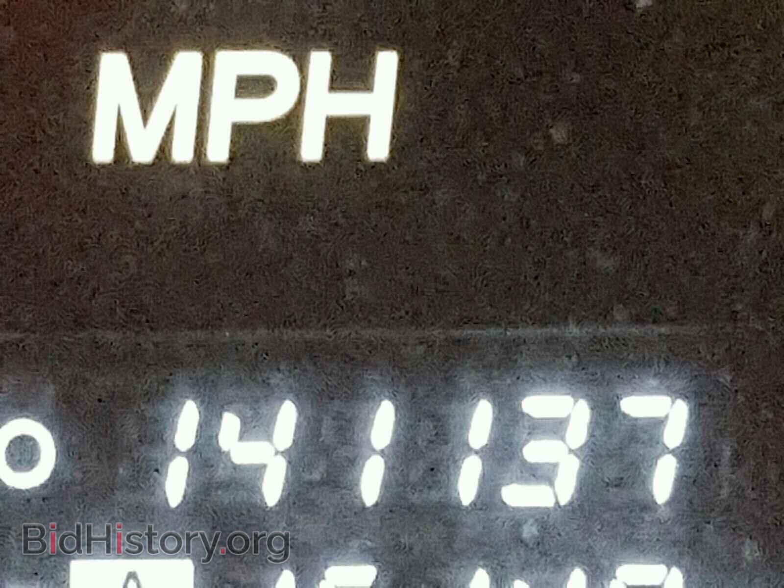 2001 LEXUS LS - VIN: JTHBN30F810012140 - Photo 8
