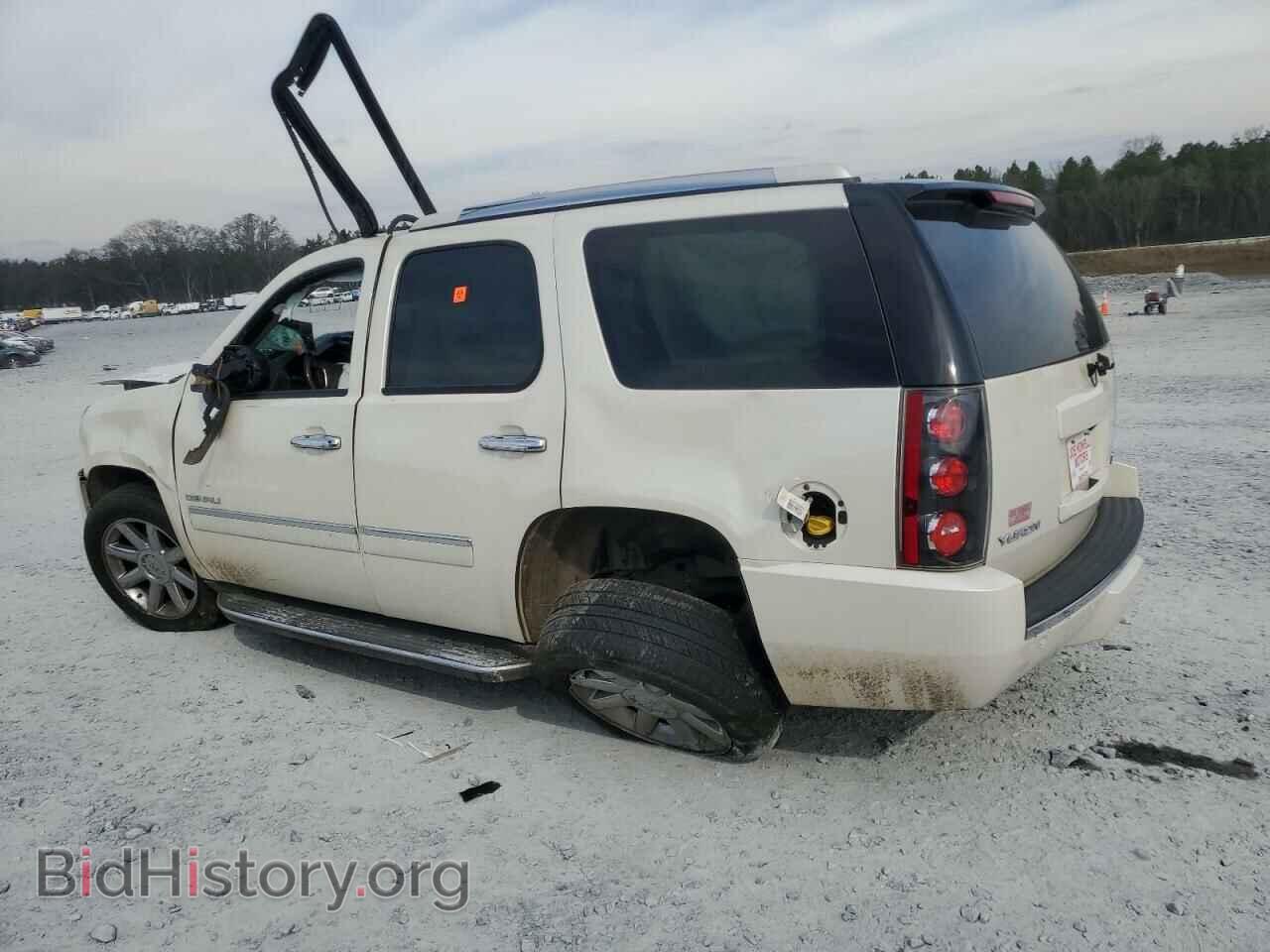 2013 GMC YUKON - VIN: 1GKS2EEF0DR366107 - Photo 2