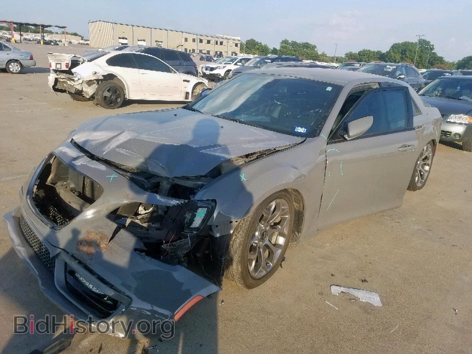 2017 CHRYSLER 300 - VIN: 2C3CCABG2HH653381 - Фото 2