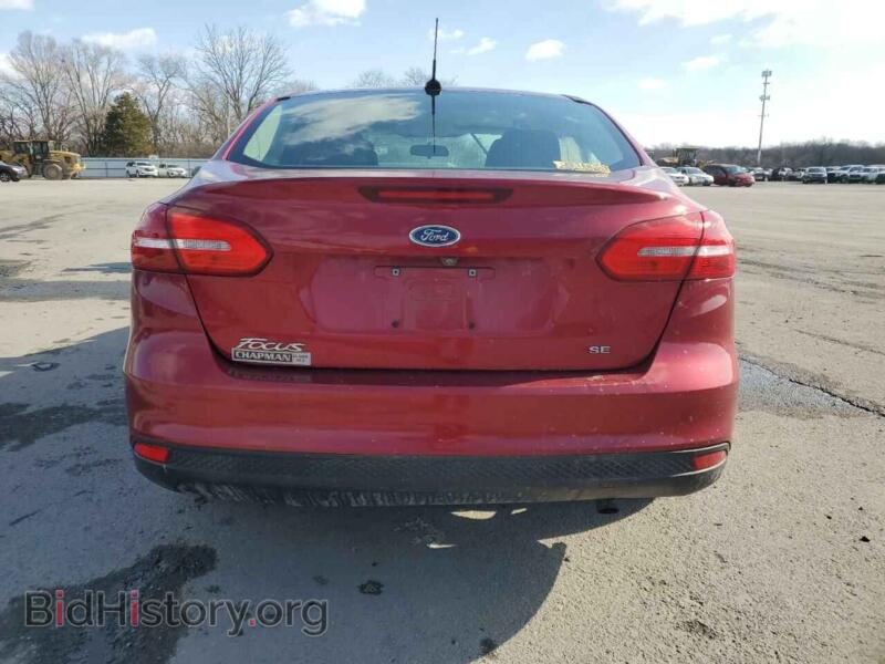 2017 Ford FOCUS (VIN 1FADP3F2XHL305674) — photo 6 of 13
