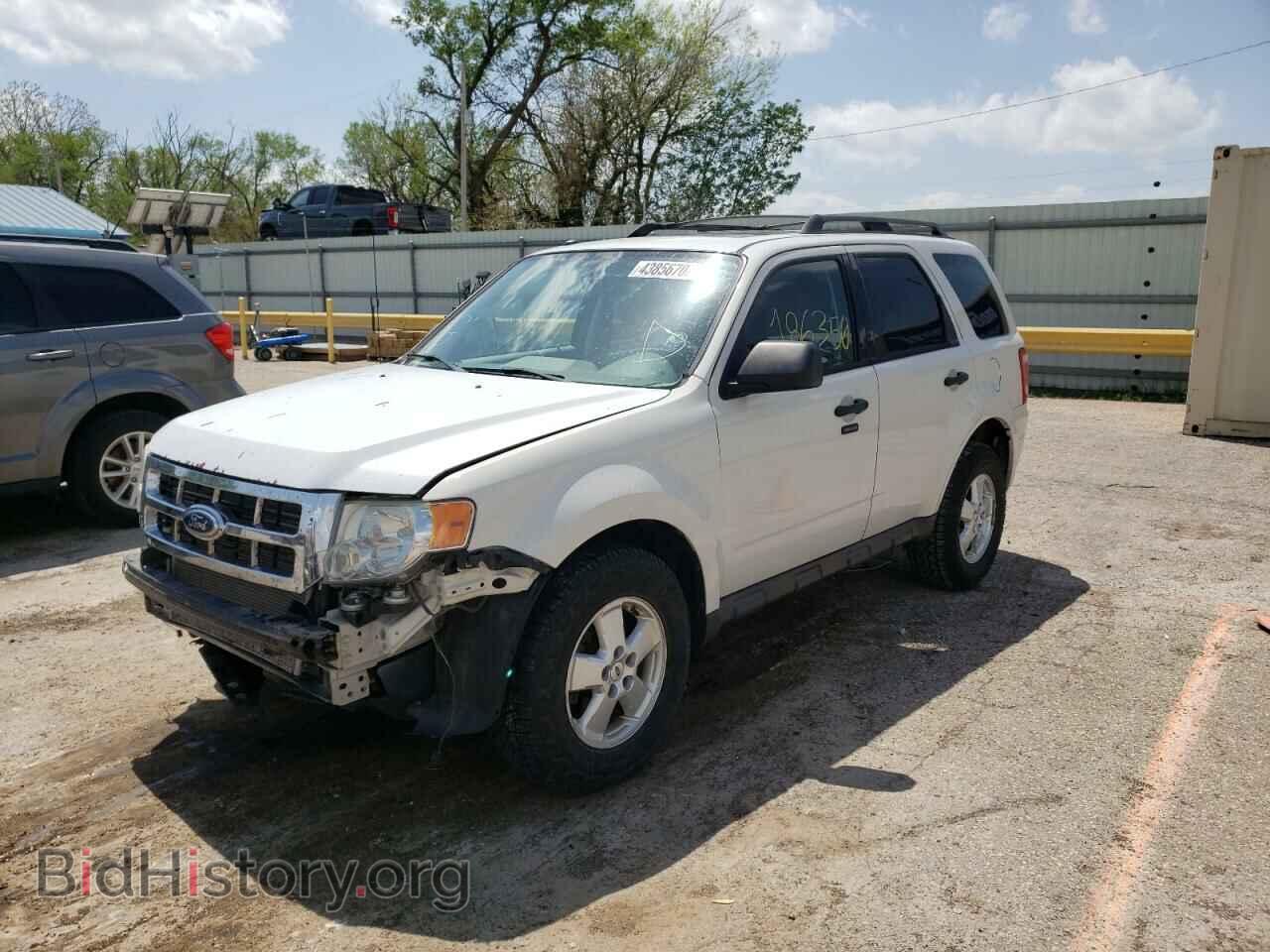 2011 FORD ESCAPE - VIN: 1FMCU9DG8BKA44005 - Фото 2