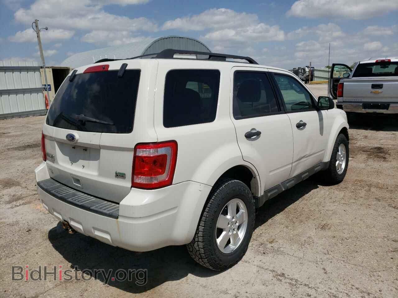 2011 FORD ESCAPE - VIN: 1FMCU9DG8BKA44005 - Фото 4