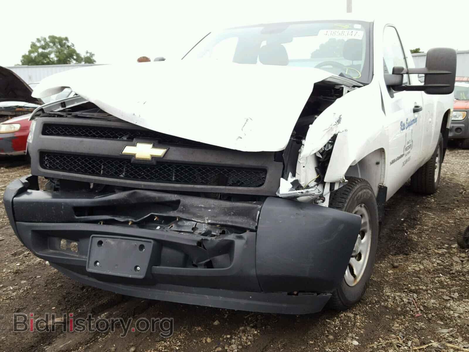 2010 CHEVROLET SILVERADO - VIN: 1GCPCPEX1AZ264636 - Фото 2
