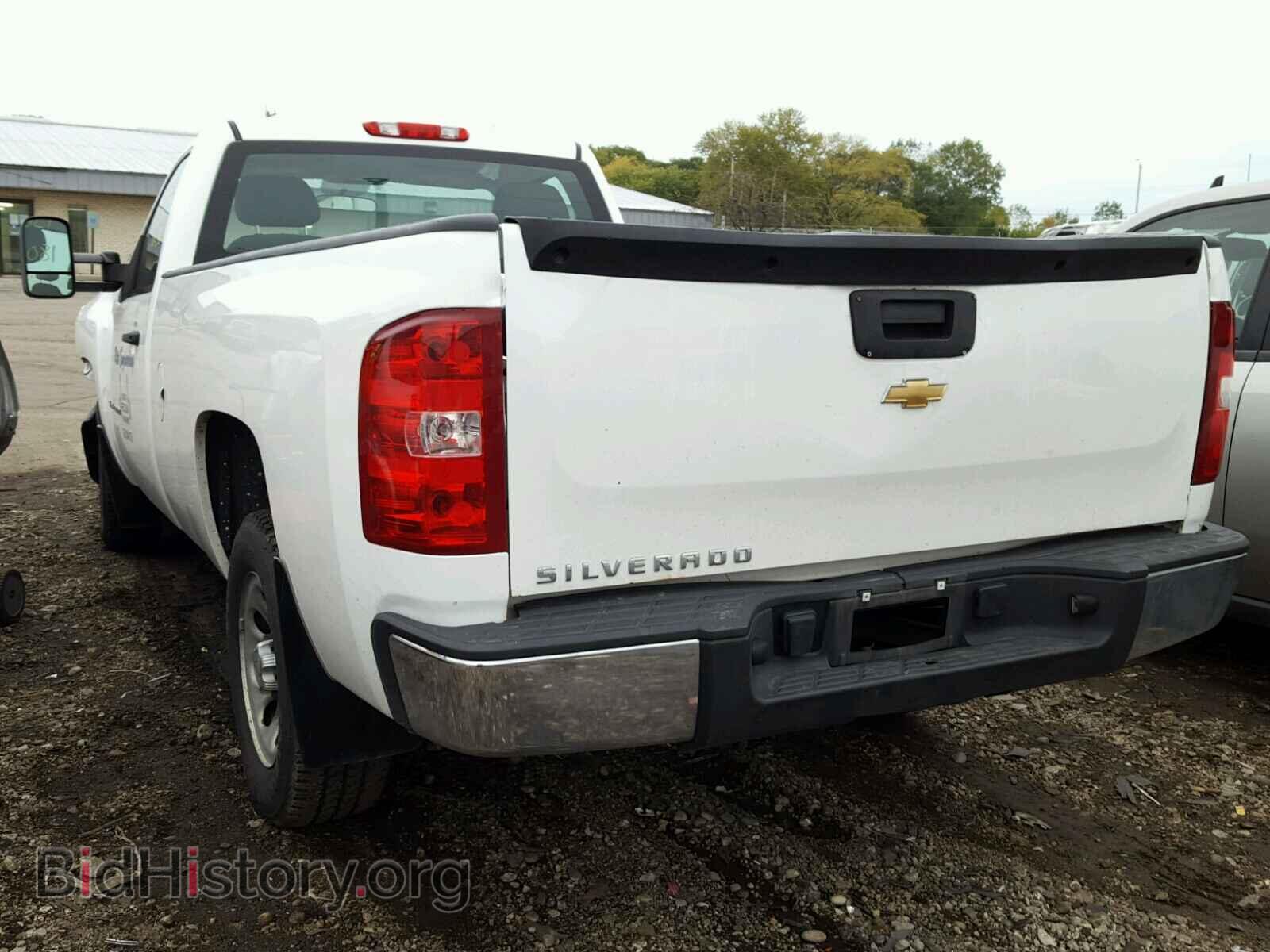 2010 CHEVROLET SILVERADO - VIN: 1GCPCPEX1AZ264636 - Фото 3