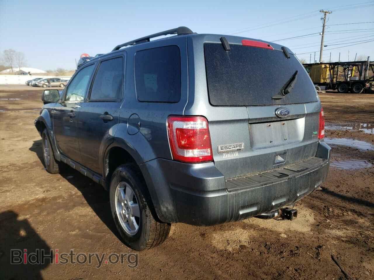 2011 FORD ESCAPE - VIN: 1FMCU0DG2BKB71845 - Фото 3