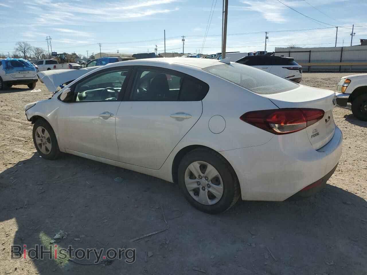 2017 KIA FORTE - VIN: 3KPFK4A70HE039634 - Фото 2
