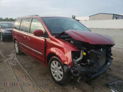 2015 Chrysler MINIVAN Town & COU, red — VIN 2C4RC1BG5FR609100, Copart