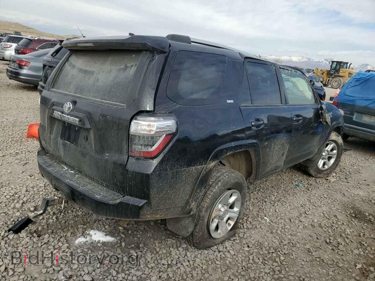 2021 TOYOTA 4RUNNER - VIN: JTEMU5JR9M5863996 - Фото 3