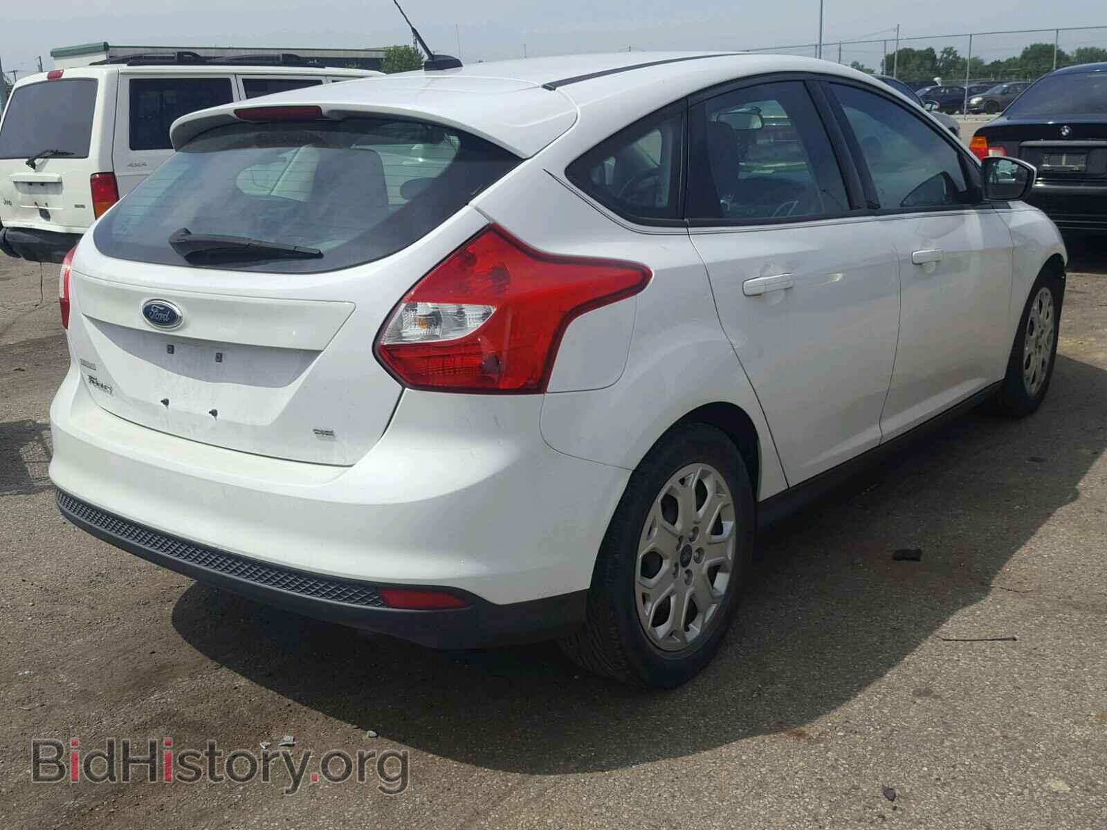 2012 Ford FOCUS (VIN 1FAHP3K28CL126825) — фото 4 из 10
