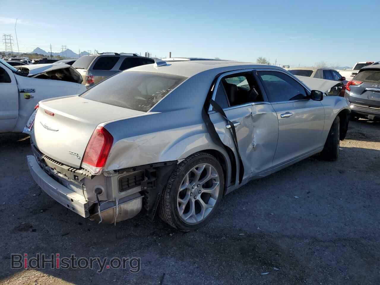 2019 CHRYSLER 300 - VIN: 2C3CCAPTXKH679028 - Фото 3