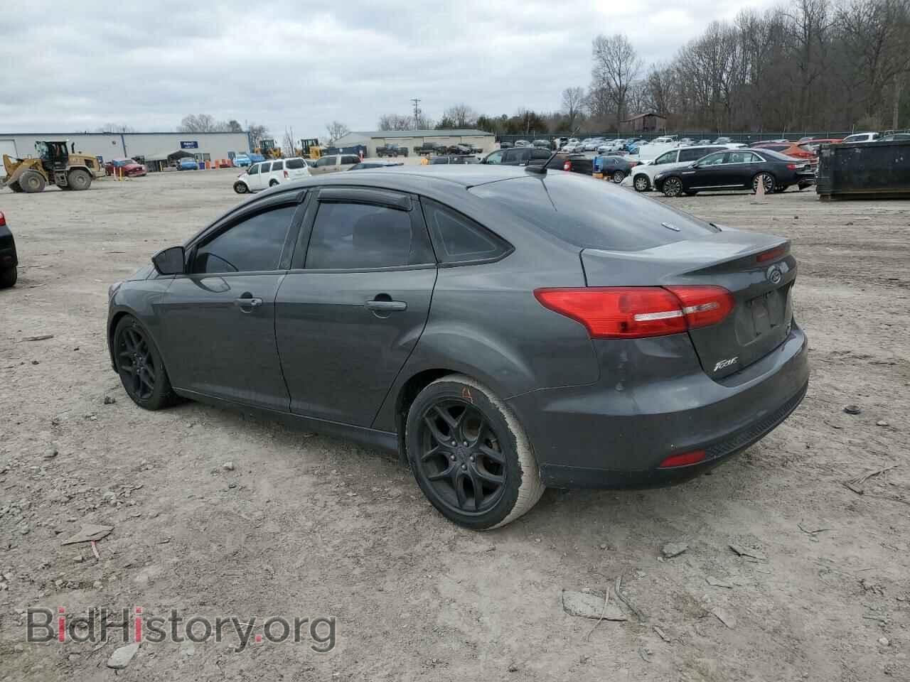 2016 FORD FOCUS - VIN: 1FADP3FE3GL226632 - Фото 2