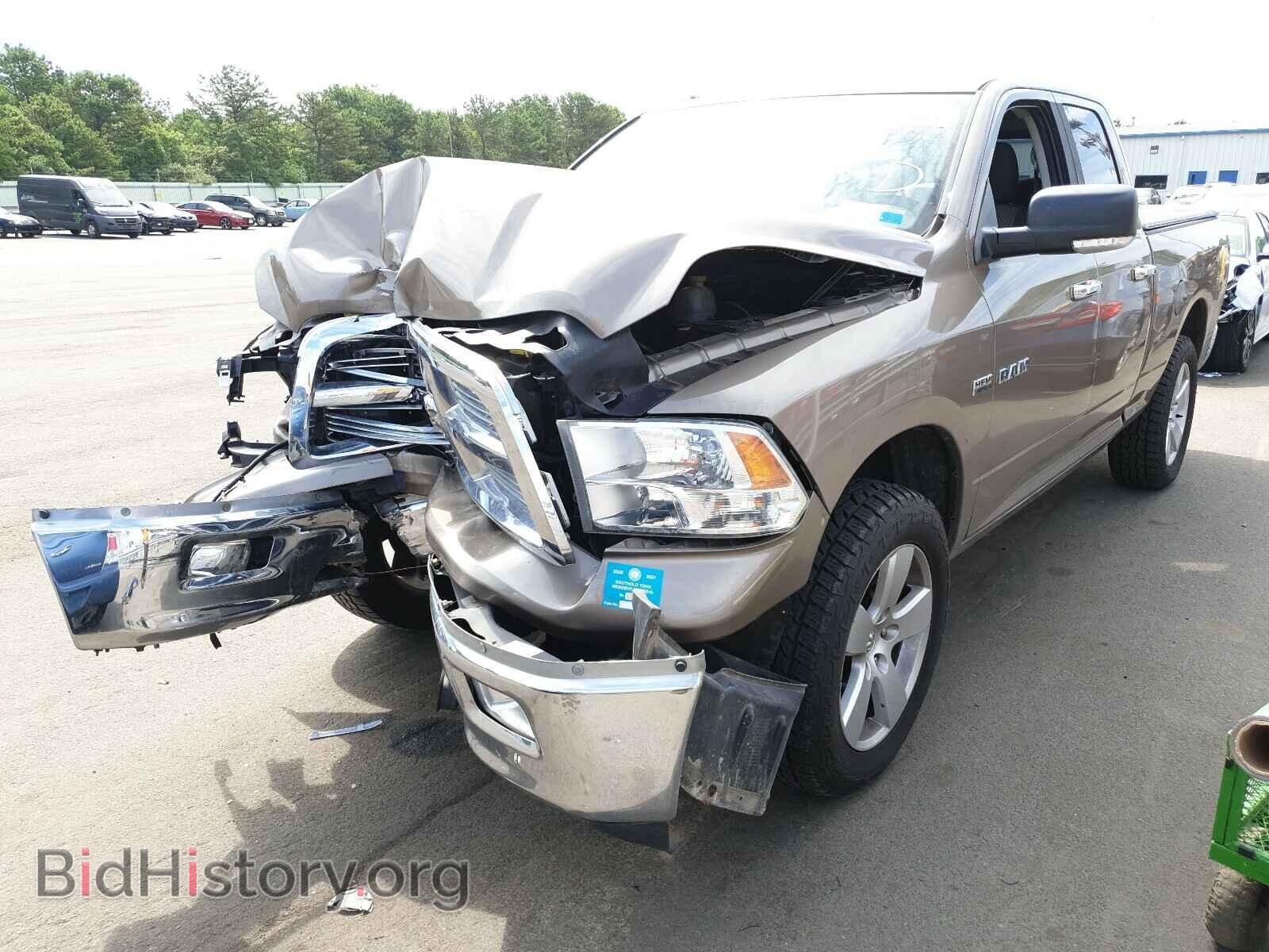 2010 DODGE RAM 1500 - VIN: 1D7RV1GT4AS213141 - Фото 2