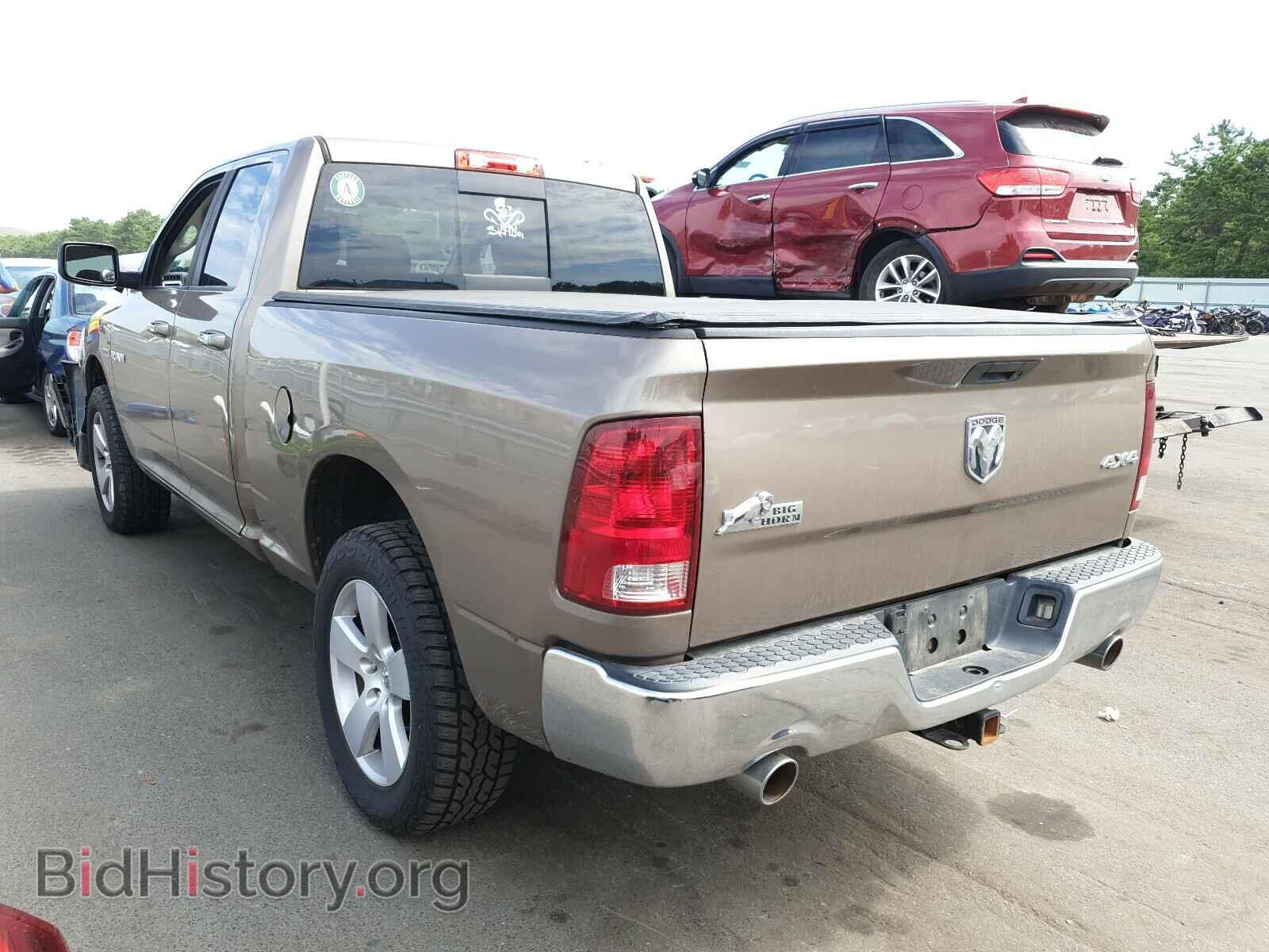 2010 DODGE RAM 1500 - VIN: 1D7RV1GT4AS213141 - Фото 3