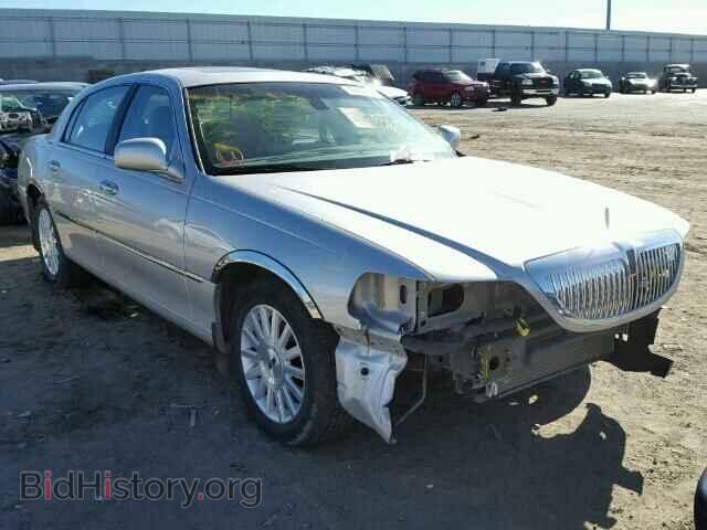 Photo 1LNHM82W03Y626687 - LINCOLN TOWNCAR 2003