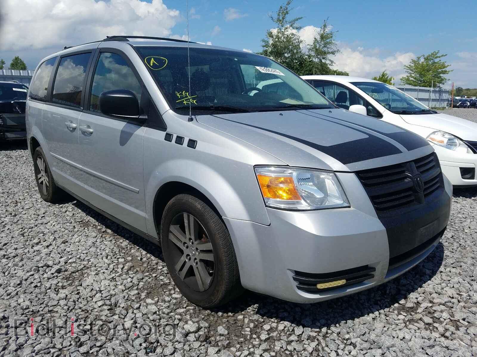 Photo 2D4RN4DE3AR111027 - DODGE CARAVAN 2010