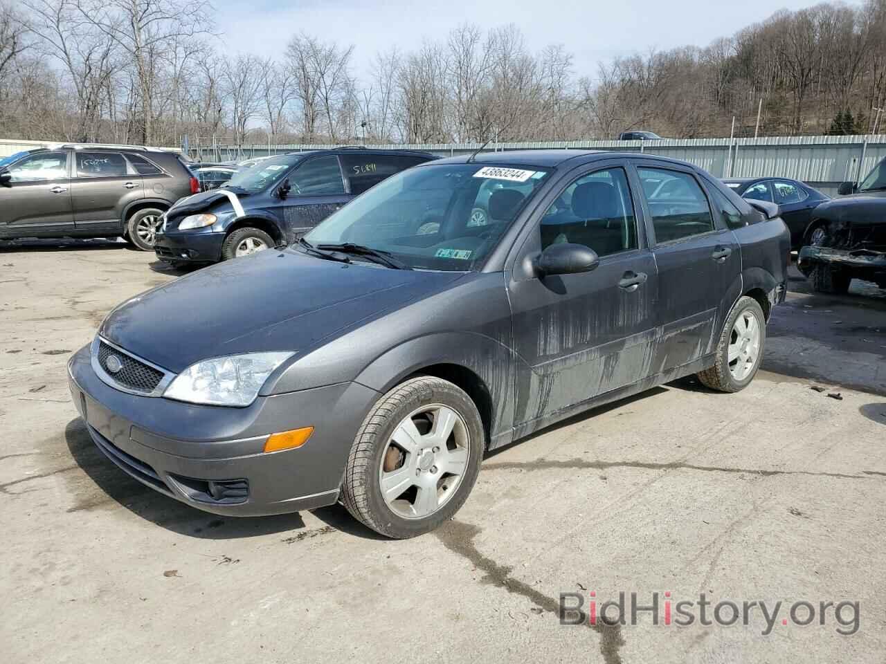 Photo 1FAFP34N57W332154 - FORD FOCUS 2007