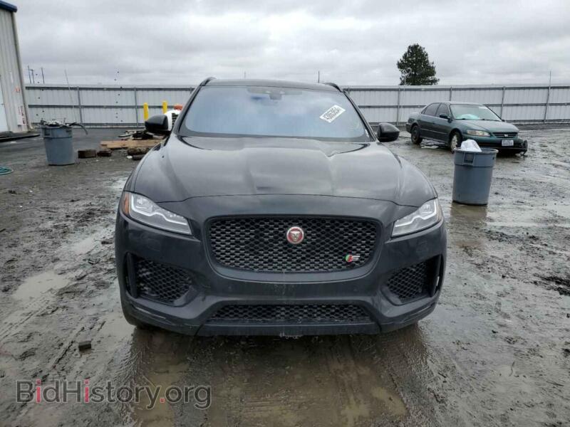2017 Jaguar F-PACE (VIN SADCM2BV2HA890985) — photo 5 of 13