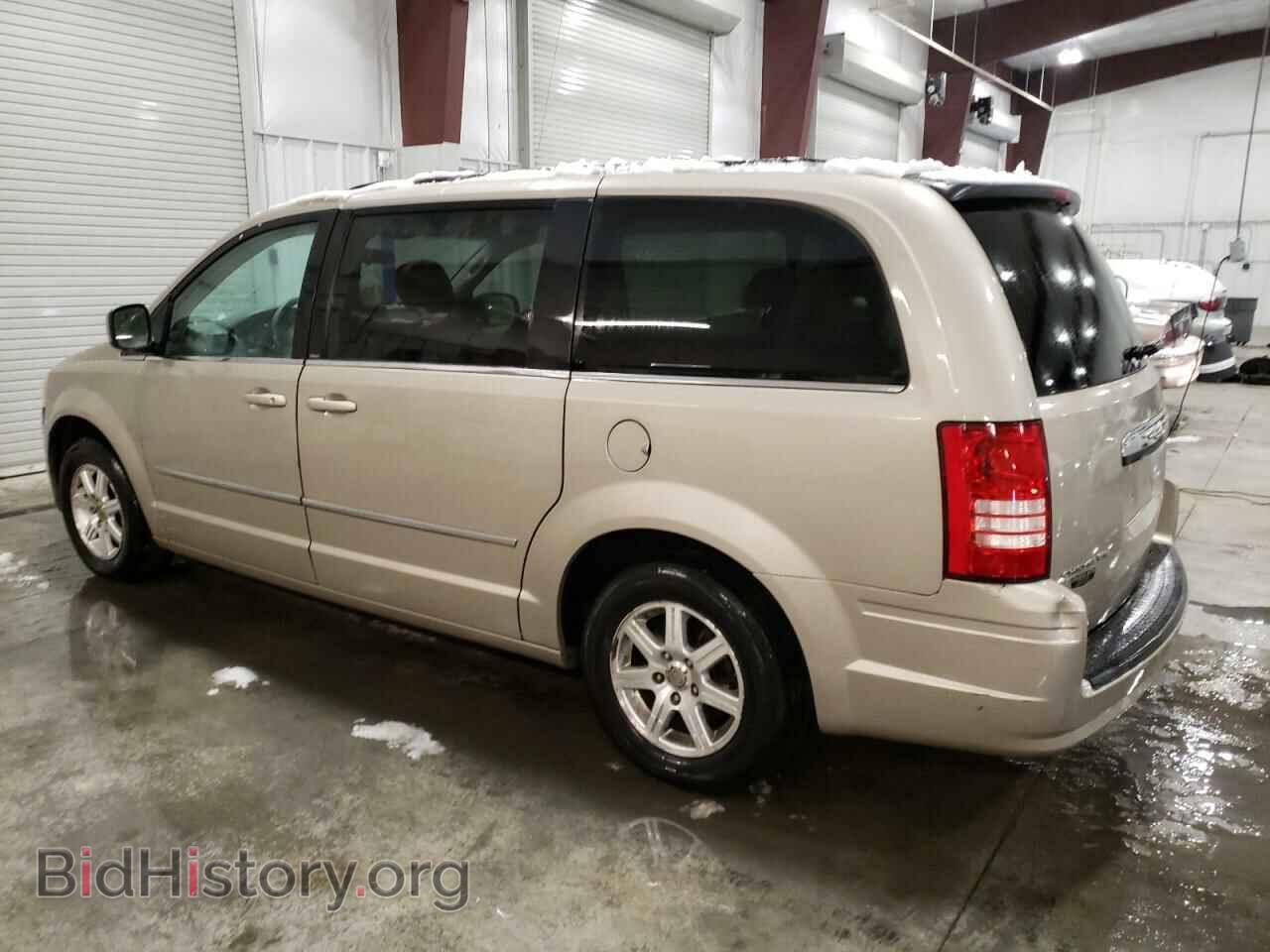 2009 CHRYSLER MINIVAN - VIN: 2A8HR54169R589723 - Фото 2