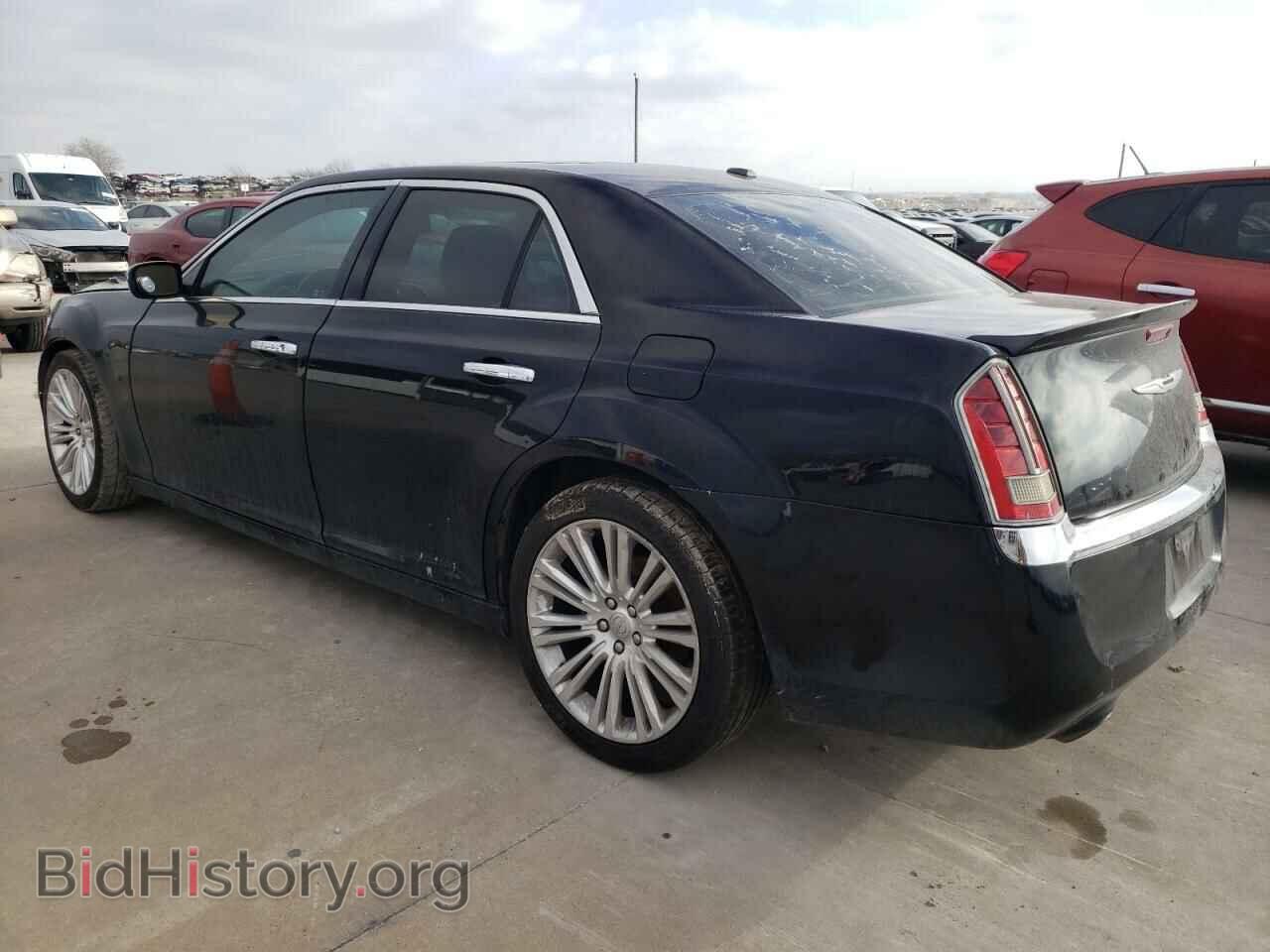 2011 CHRYSLER 300 - VIN: 2C3CA6CTXBH598555 - Фото 2