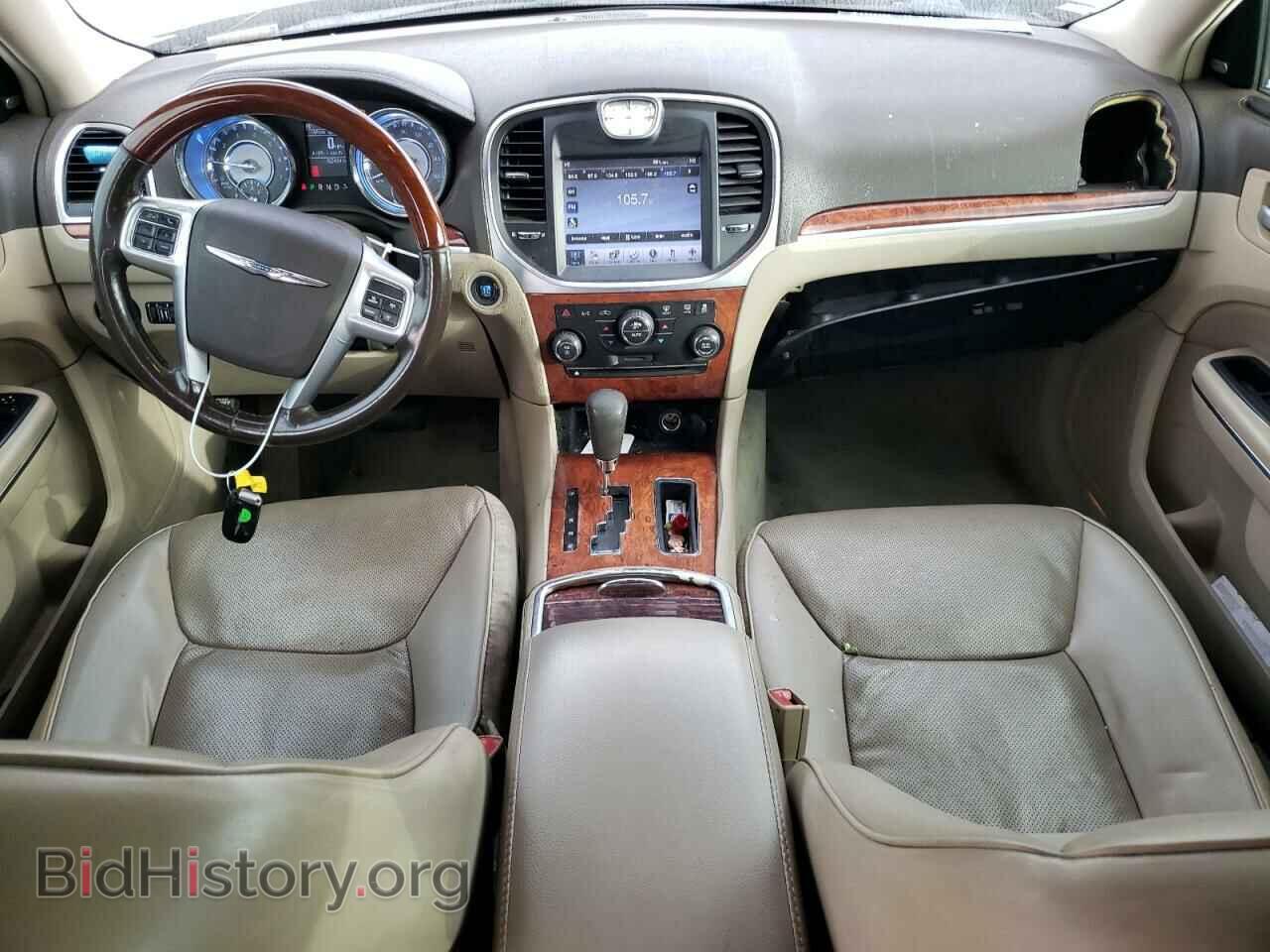 2011 CHRYSLER 300 - VIN: 2C3CA6CTXBH598555 - Фото 8