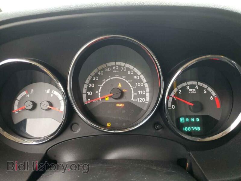 2011 Dodge CALIBER (VIN 1B3CB3HA0BD182737) — фото 9 из 12